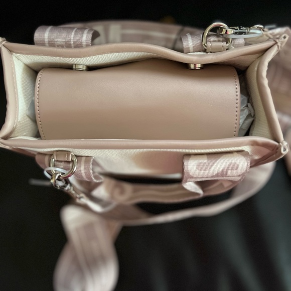 BRAND NEW Steve Madden Womens Bwebber Handbag/ Crossbody bag - Picture 4 of 10